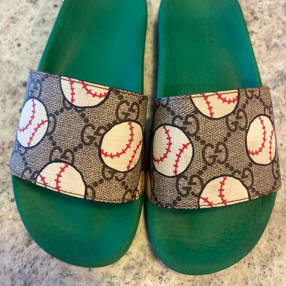 BOYS Gucci Slides Sz 31 Used
